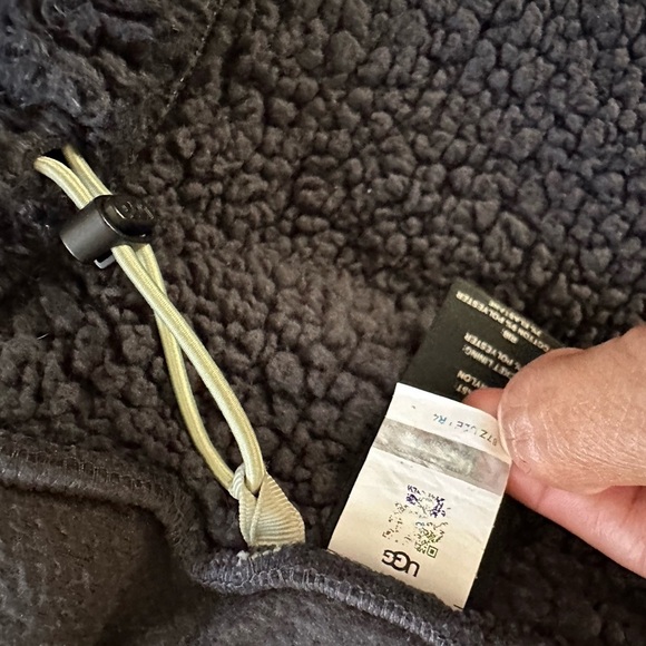 UGG GLADYS SPORTY SHERPA JACKET BLACK W/ PINK TRIM FULL ZIP POCKETS WOMEN Large - Picture 8 of 11